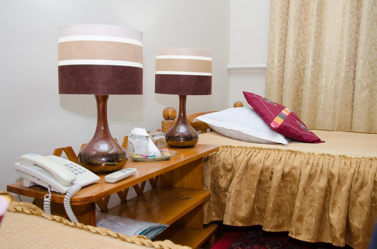 Jipek Joli Inn Nukus Ngoại thất bức ảnh