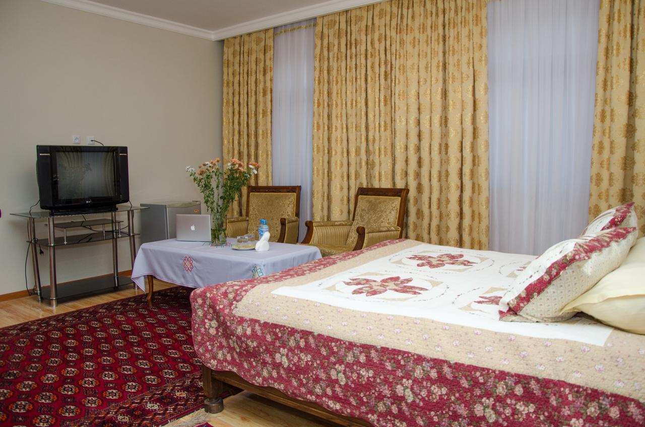 Jipek Joli Inn Nukus Ngoại thất bức ảnh